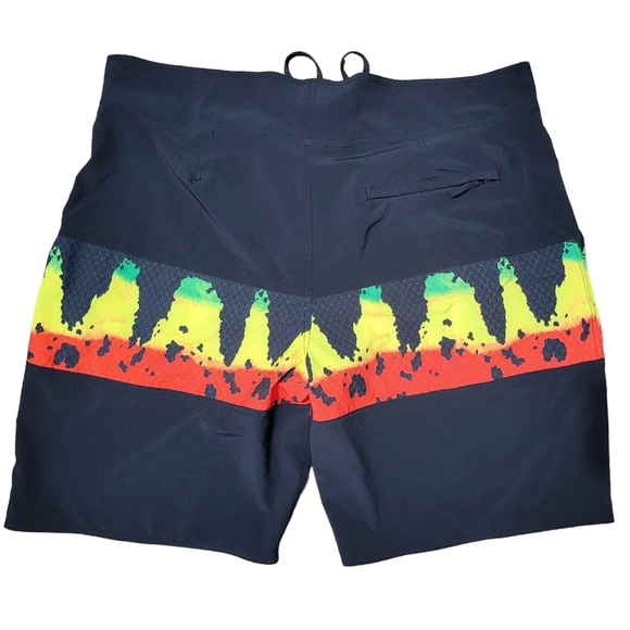 Reel Legends Men's Lightweight Stretch Board Short - Black Print - Size 44 - Picture 2 of 2